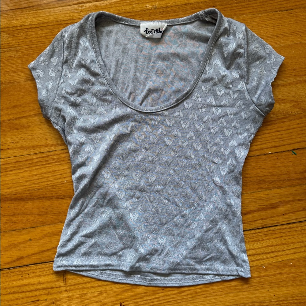 Vintage 90s Light Gray Crop Top Short Sleeve Top with Subtle Butterfly Jacquard